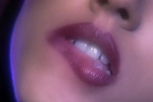 俄羅斯女人與獸交